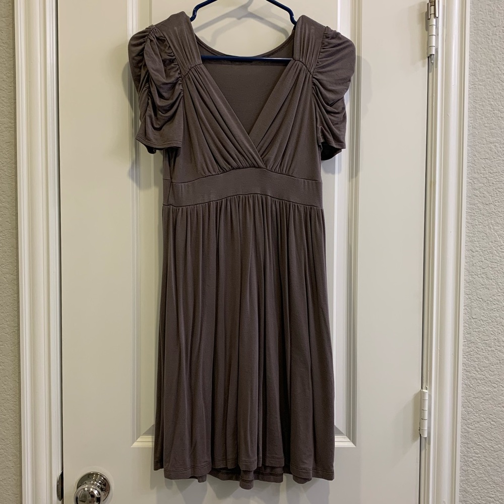 Cotton dress with ruched sleeves